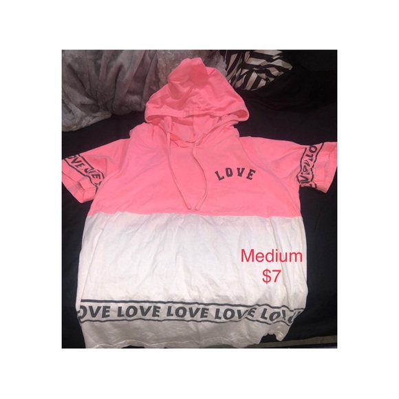 Top - Picture 1 of 1